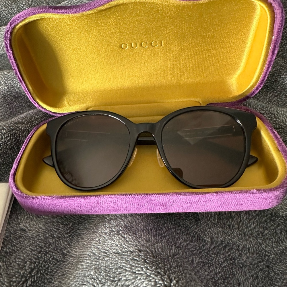 Gucci sunglasses